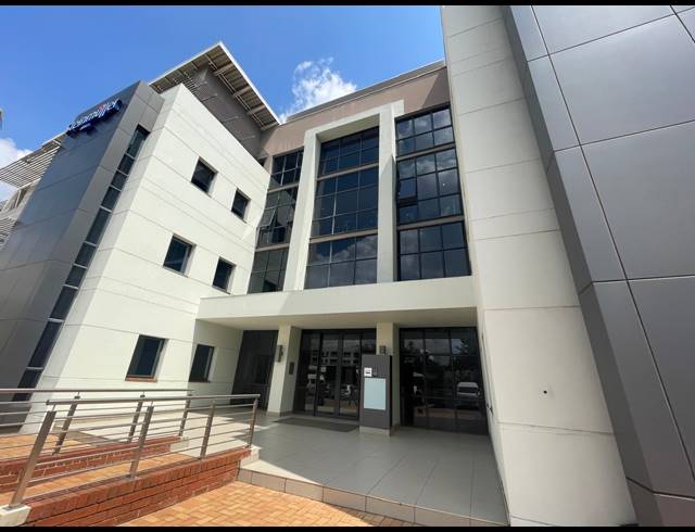 566M² OFFICE TO LET IN RIVONIA